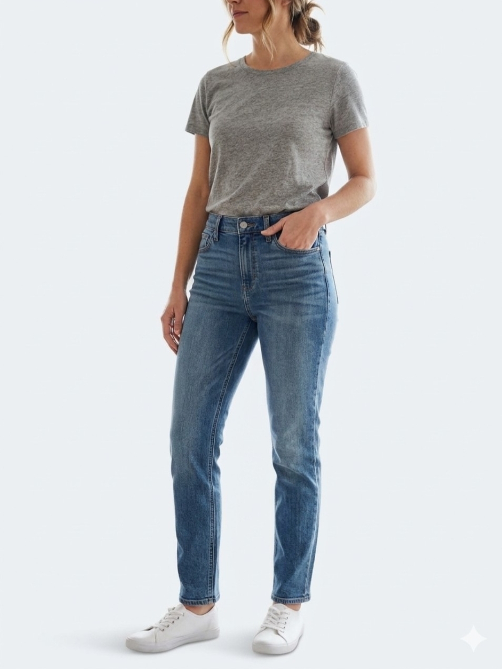 Old Navy Mid-Rise Wow Boyfriend Straight Jeans